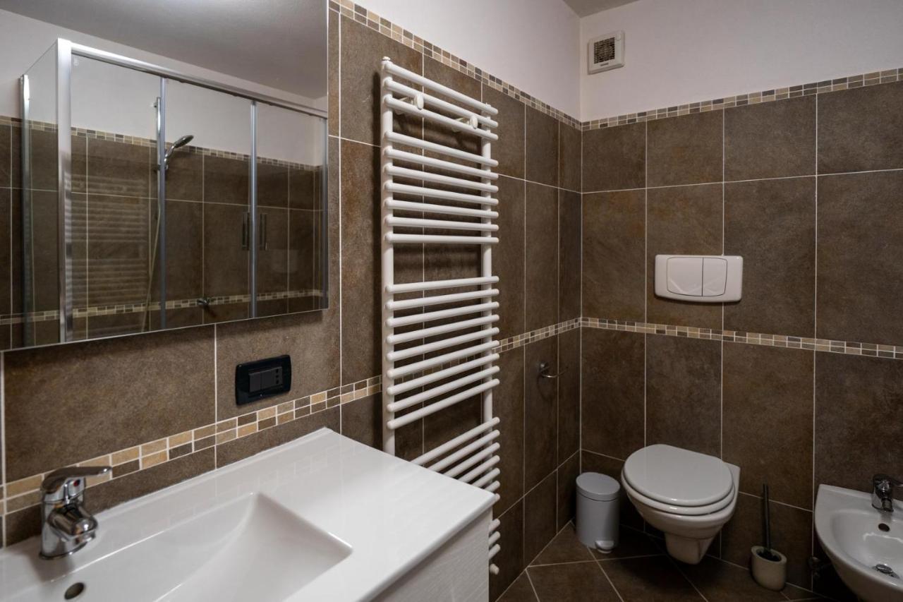 Casa Beba - Agenzia Dolomiti Affitti Apartment Cavalese Luaran gambar