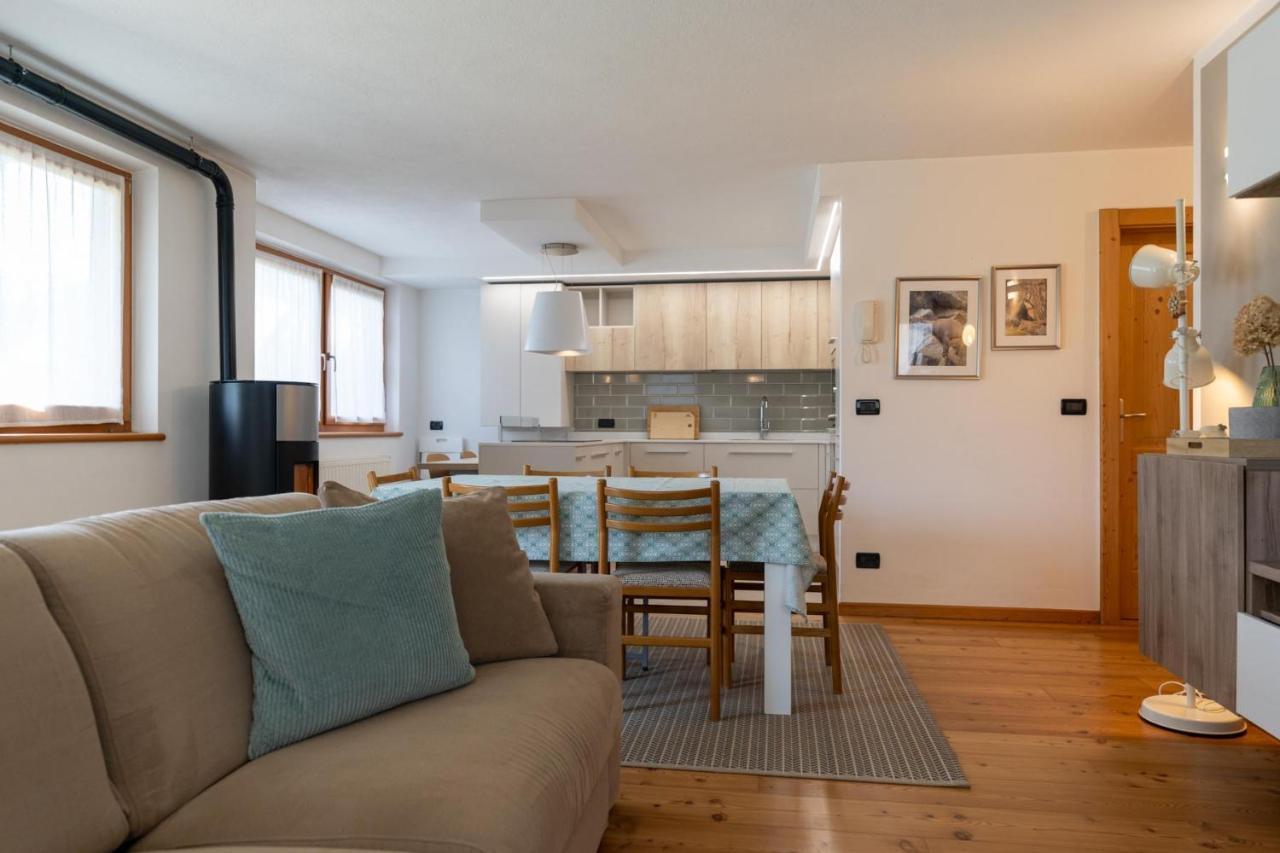 Casa Beba - Agenzia Dolomiti Affitti Apartment Cavalese Luaran gambar